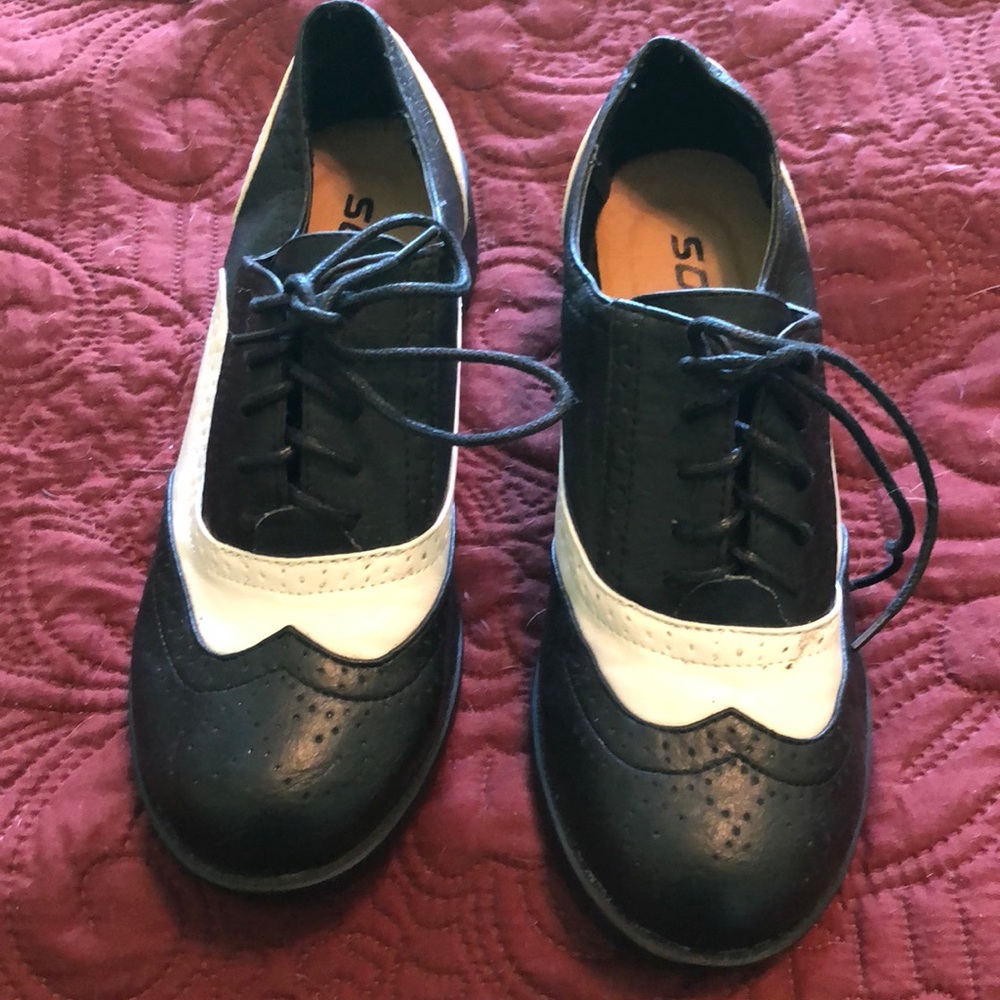 Peaky Blinders, 1920’s style lace up shoes
